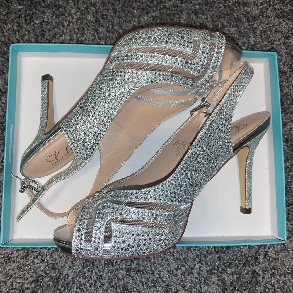 never worn silver sparkly heels size 8